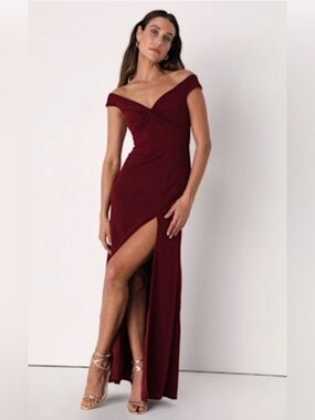 Lulu’s Off-shoulder Twist-Front Maxi Dress in Burgundy